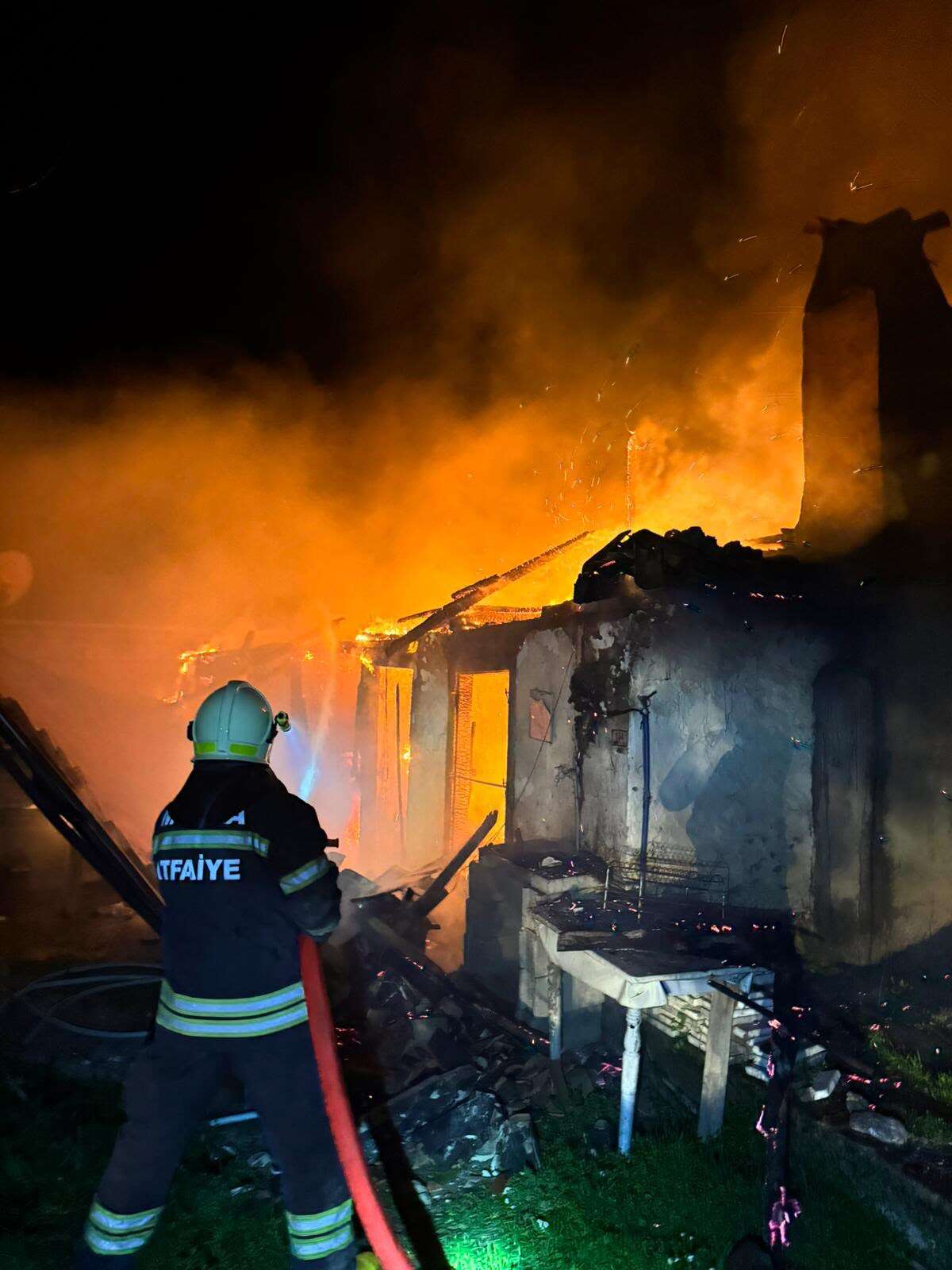 Muğla İtfaiyesi 6 Ayda 2 Bin 241 Vakaya Müdahale Etti 1